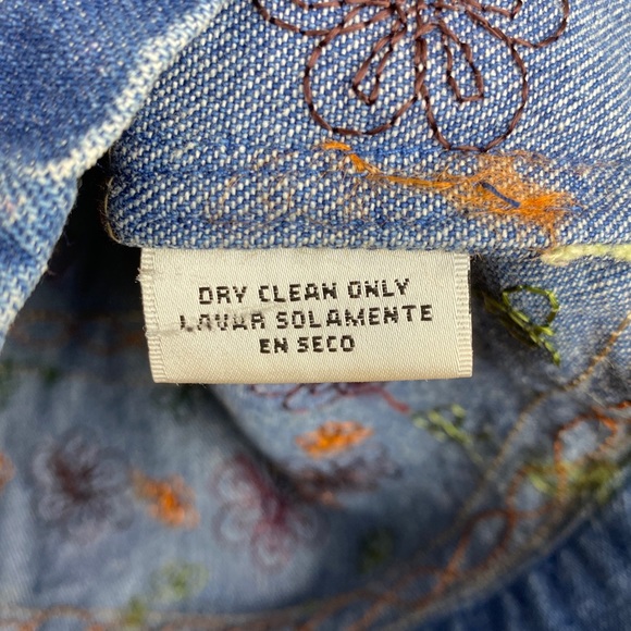 Units Blue Denim Jacket Multicolor Floral Embroidery Button Up Size Small - Picture 5 of 6